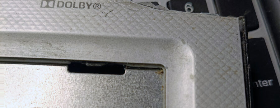 Замена корпуса ноутбука Lenovo.